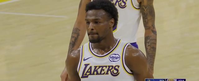 跳投打得小, AA 跳投打得小, AA